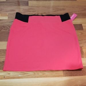 Exhilaration womens skirt new size L stretchable
